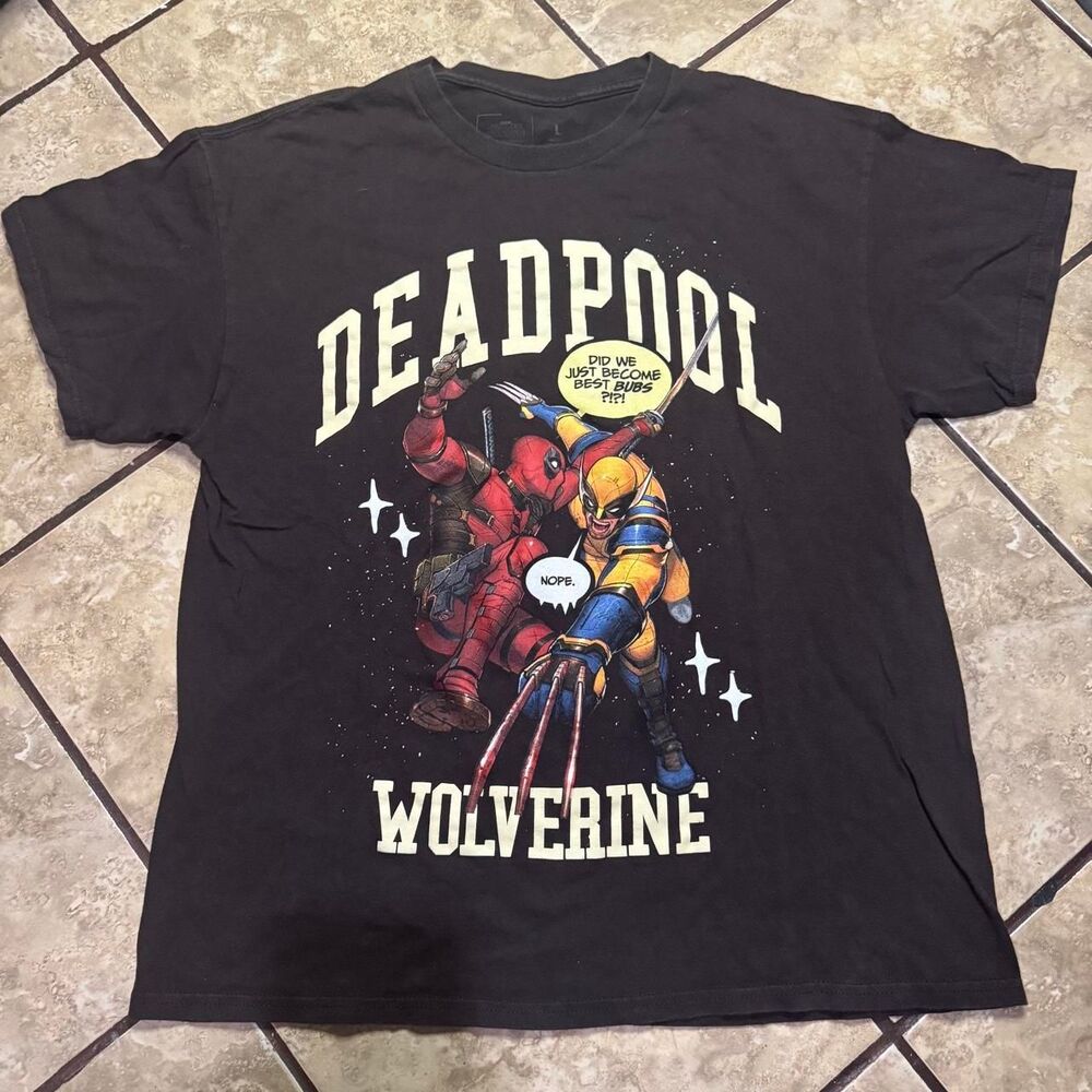 Marvel Men's Black and Grey T-shirt
